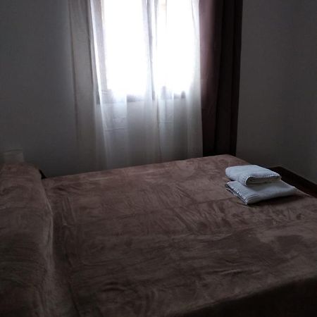 Casa Roberta Apartment อาโรนา ภายนอก รูปภาพ